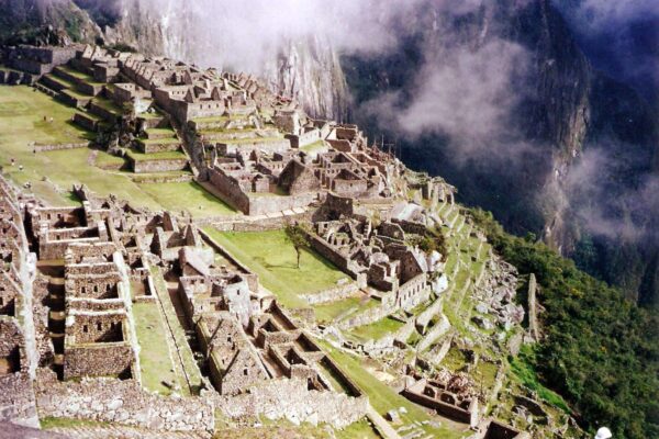 Macchu-Picchu-full-glory